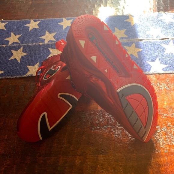 Men’s Champion Shoes Size 9.5 - Picture 2 of 5